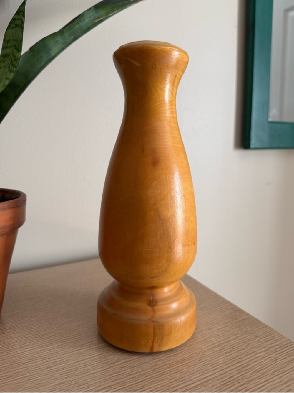 Vintage Wooden Accent Vase in Warm Honey - Minimalist Home Accent
